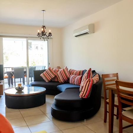 Stylish 2 Bedroom Apartment In Pegia Peyia Ngoại thất bức ảnh