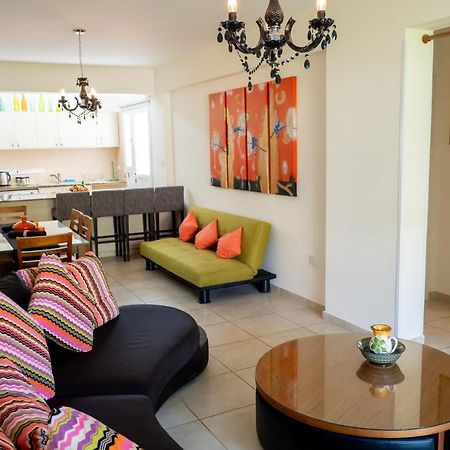 Stylish 2 Bedroom Apartment In Pegia Peyia Ngoại thất bức ảnh