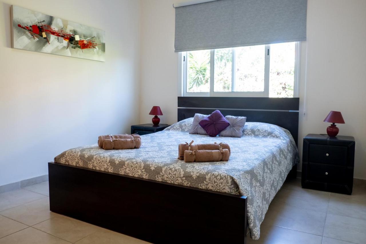 Stylish 2 Bedroom Apartment In Pegia Peyia Ngoại thất bức ảnh